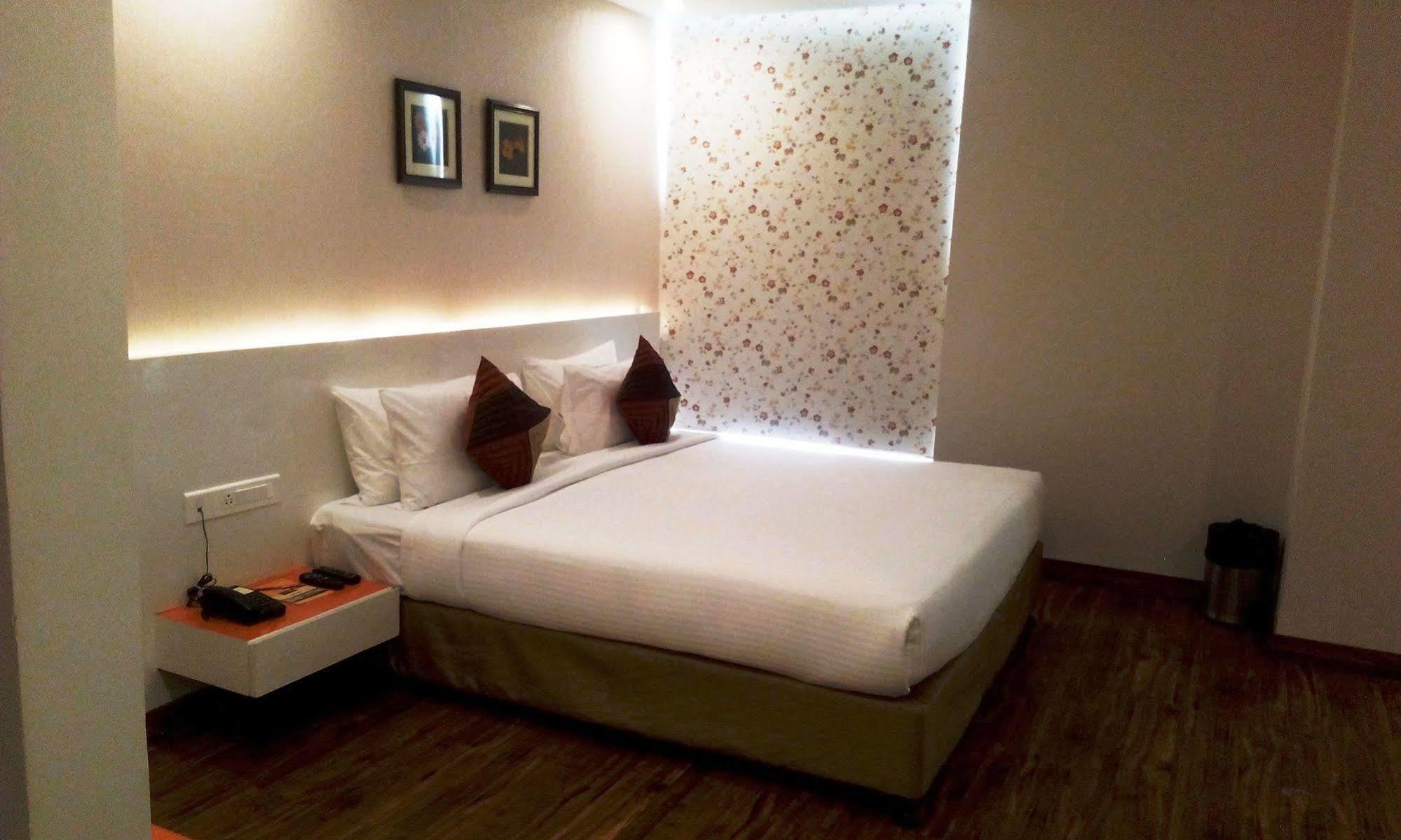 Mango Hotels Prangan Bhubaneswar Exterior photo